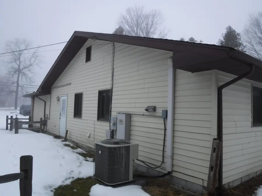 329 W Main Street, Harrisville, MI 48740 - #3