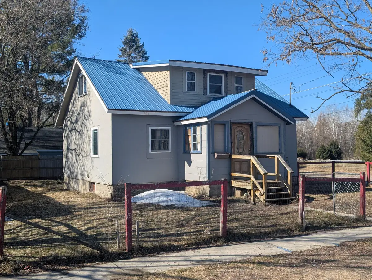 211 N 4th Street, Roscommon, MI 48653 - #1