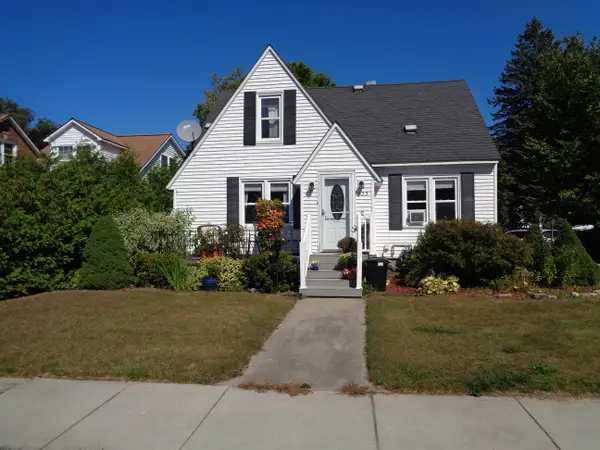 433 West Lincoln Street, Alpena, MI 49707