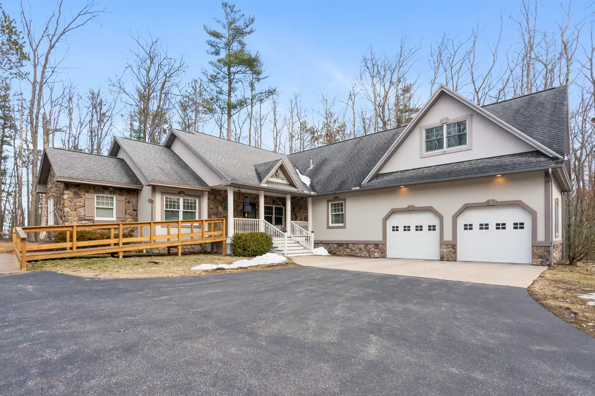 6530 Link Boulevard, Indian River, MI 49749 - #1