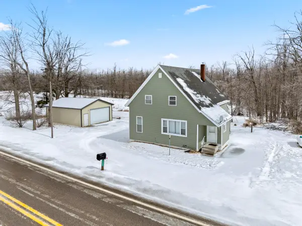 11825 Meridian Line Road, Johannesburg, MI 49751