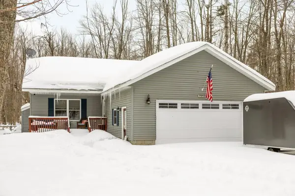 7447 Macatawa Trail, Gaylord, MI 49735