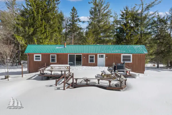 6855 Grandview Road, Lewiston, MI 49756