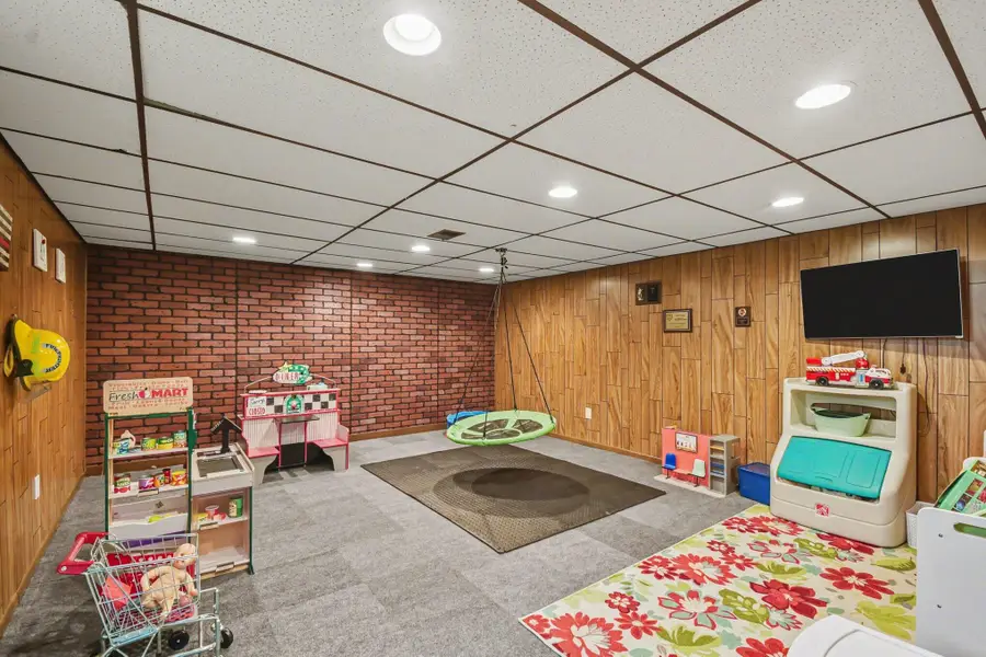 923 Wheelock Street, Freeland, MI 48623 - #2