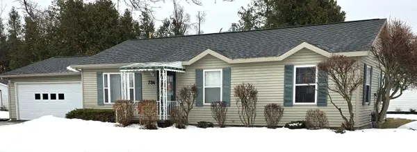 734 Clinton Street, Alpena, MI 49707