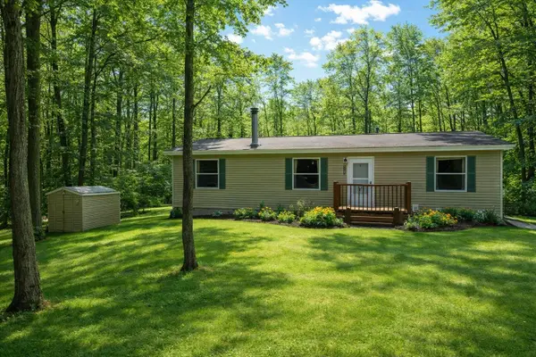 8135 Hillcrest Road, Roscommon, MI 48653