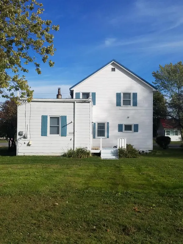 202 S Western Avenue, Cheboygan, MI 49721