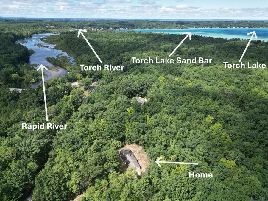 6576 Plum Valley Road Nw, Rapid City, MI 49676 - #3