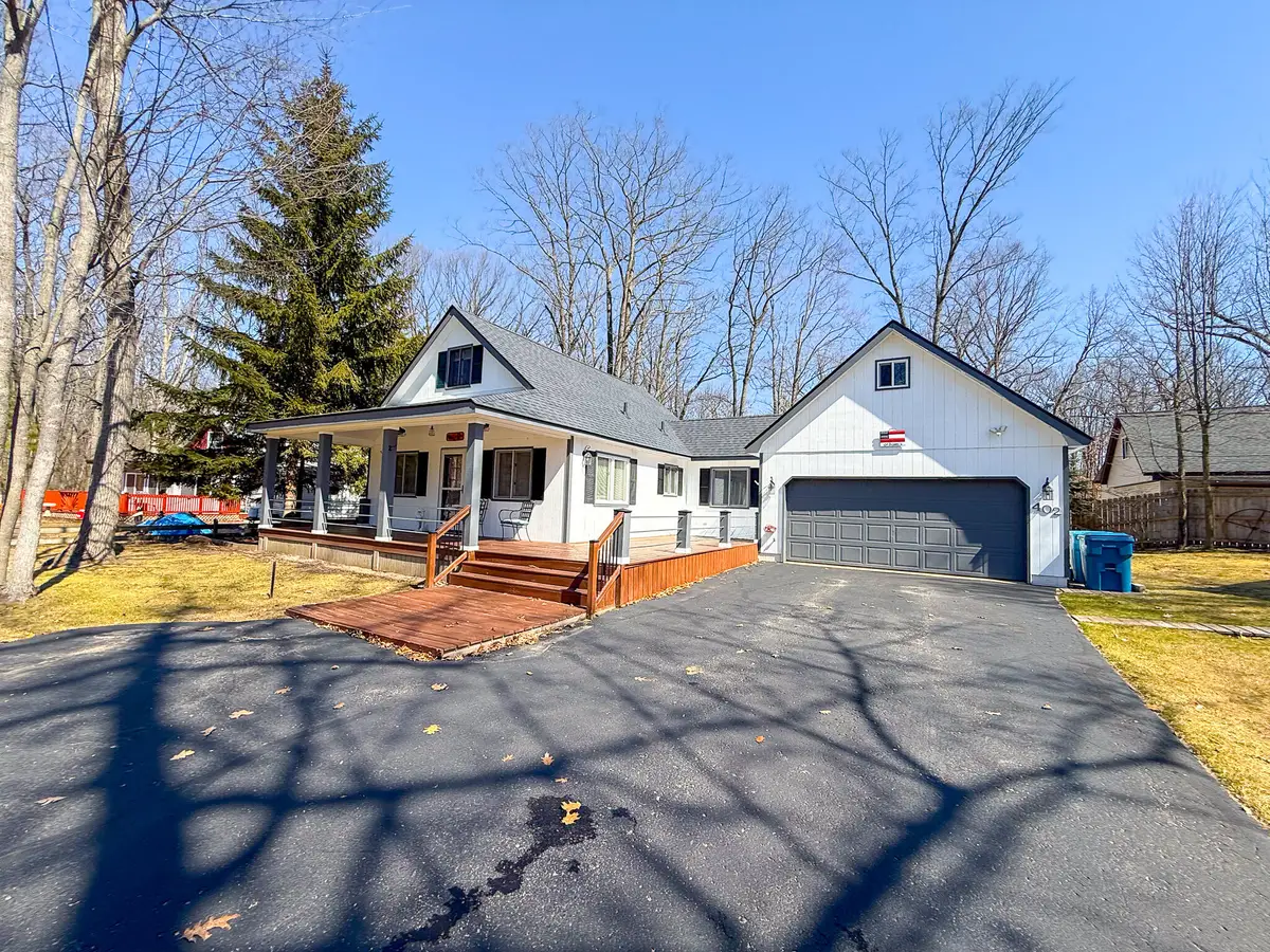 402 Sheffield Drive, Roscommon, MI 48653 - #1