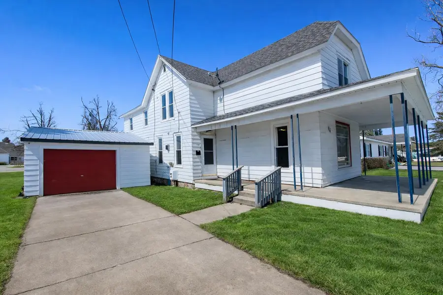 514 S Center Avenue, Gaylord, MI 49735 - #2