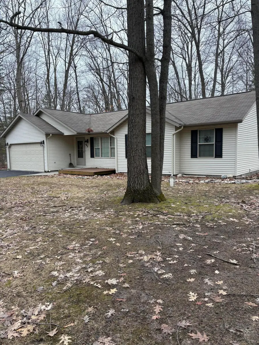 142 Winding Drive, Houghton Lake, MI 48629 - #2