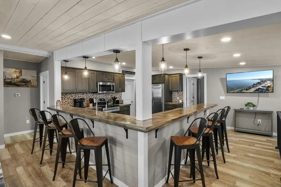 5783 W Houghton Lake Drive, Houghton Lake, MI 48629 - #2