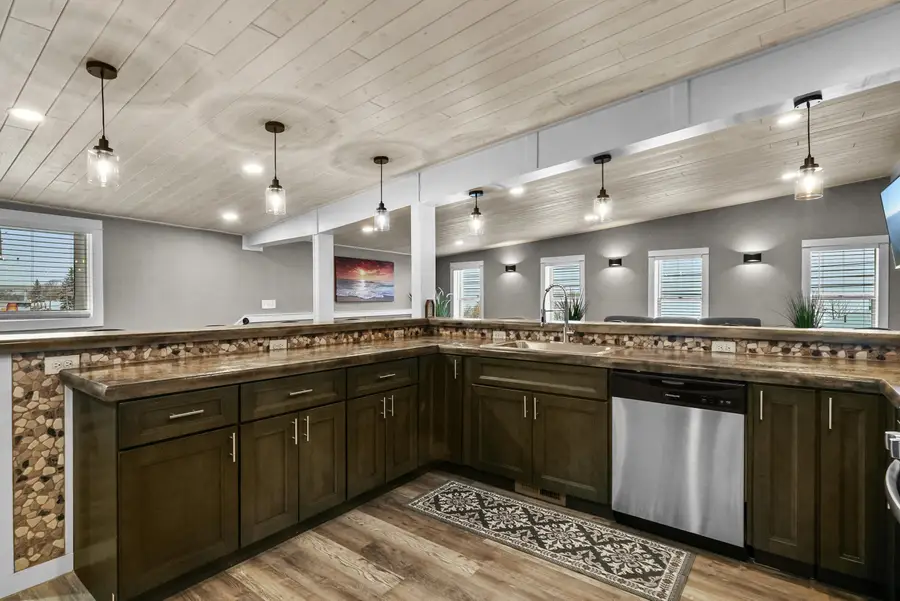 5783 W Houghton Lake Drive, Houghton Lake, MI 48629 - #3