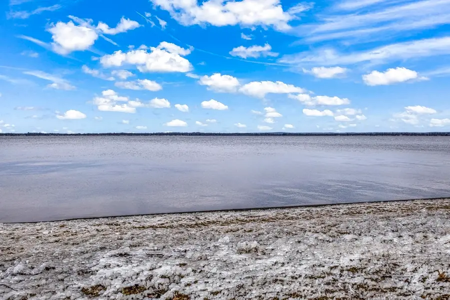 2077 Long Point Drive, Houghton Lake, MI 48629 - #2