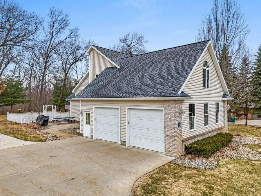 130 Frisco Drive, Houghton Lake, MI 48629 - #2