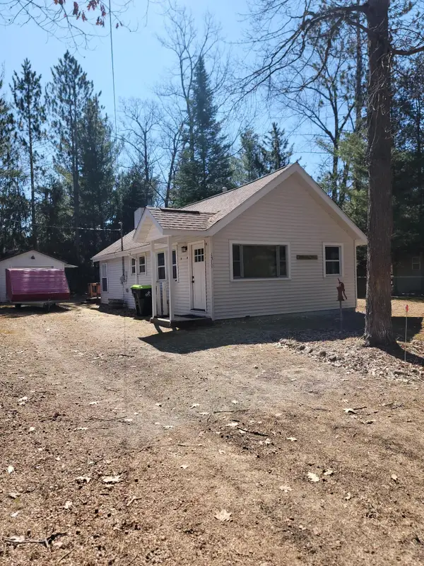 1510 Maple Avenue, St. Helen, MI 48656