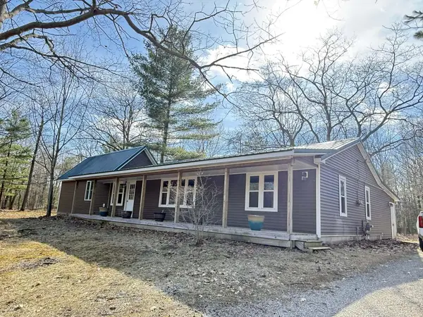 51 N Scherry Street, AuGres, MI 48703