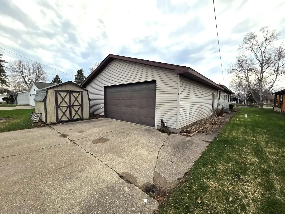 110 Pocahontas Trail, Prudenville, MI 48651 - #1