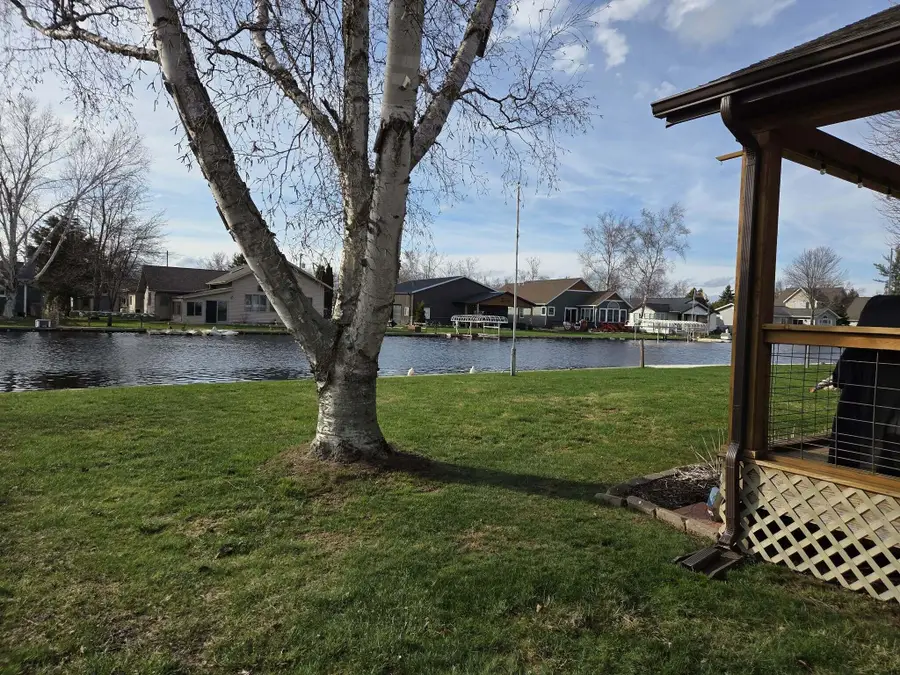 110 Pocahontas Trail, Prudenville, MI 48651 - #2