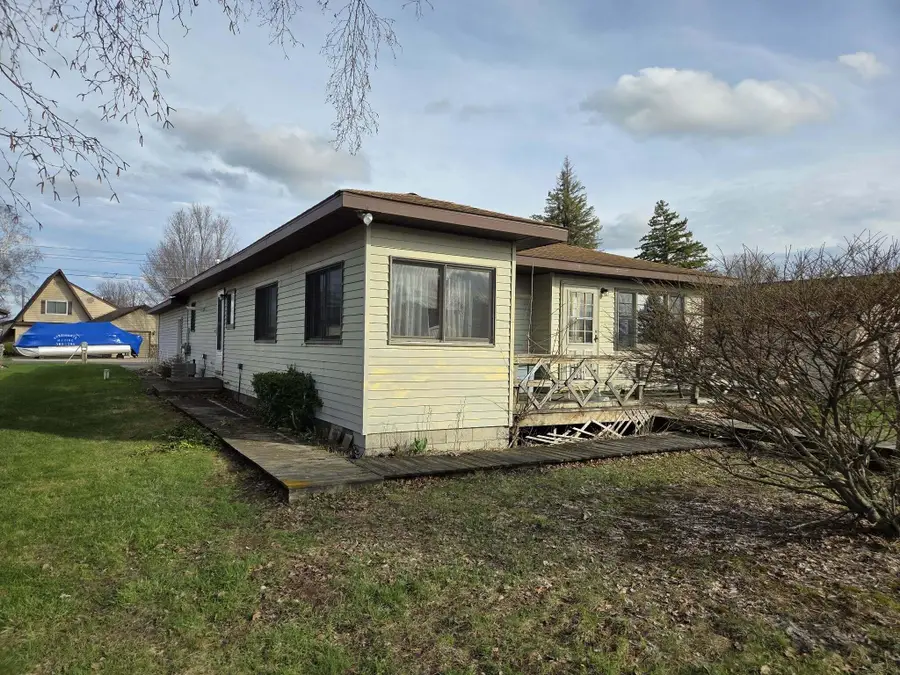 110 Pocahontas Trail, Prudenville, MI 48651 - #3