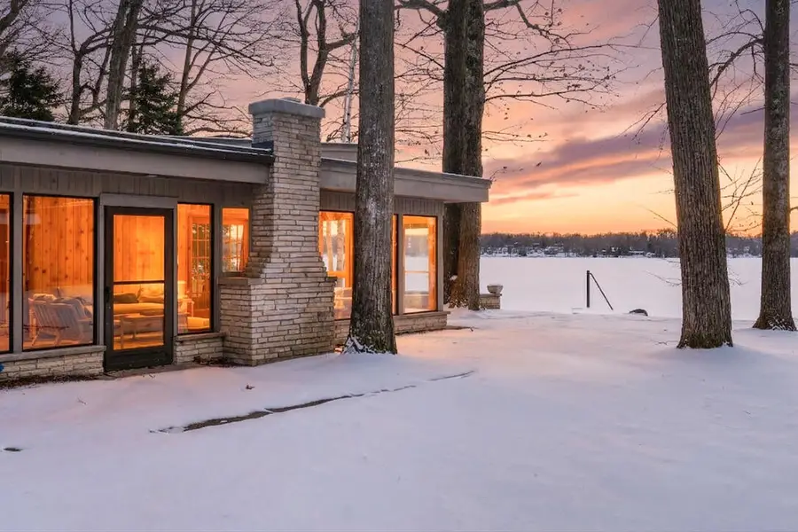 658 W Shoreview Lane, Indian River, MI 49749 - #3
