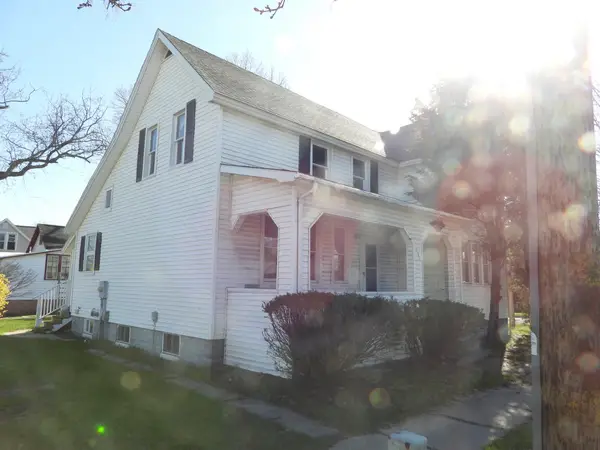 171 8th Street, Manistee, MI 49660