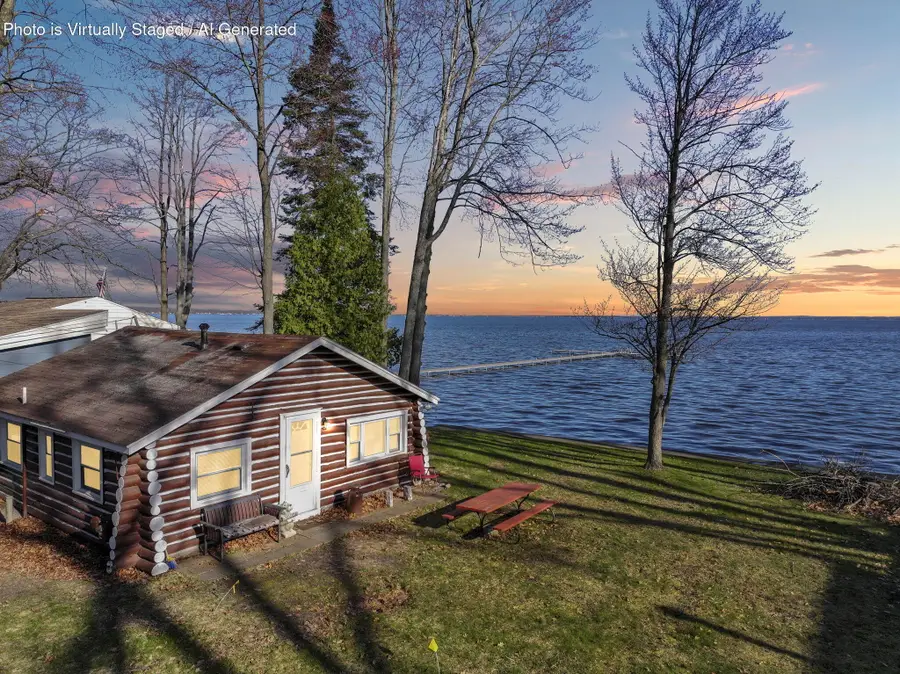 4048 W Houghton Lake Drive, Houghton Lake, MI 48629 - #2