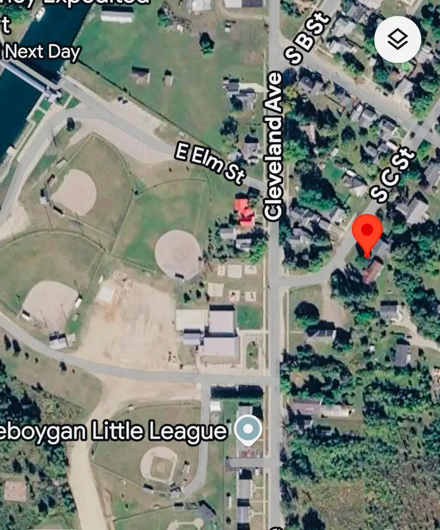 323 S C Street, Cheboygan, MI 49721 - #2