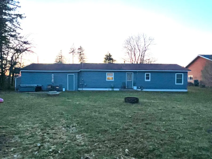 323 S C Street, Cheboygan, MI 49721 - #3