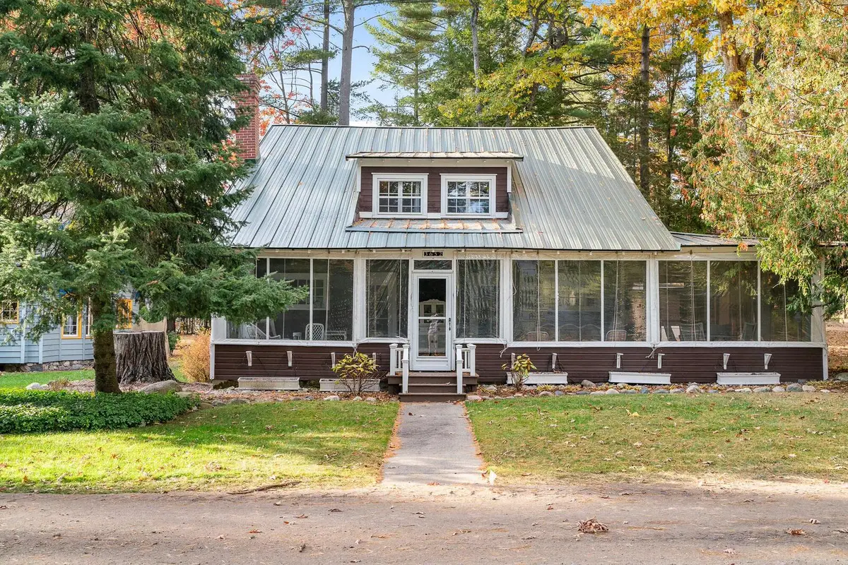 3652 Pier Avenue, Indian River, MI 49749 - #1