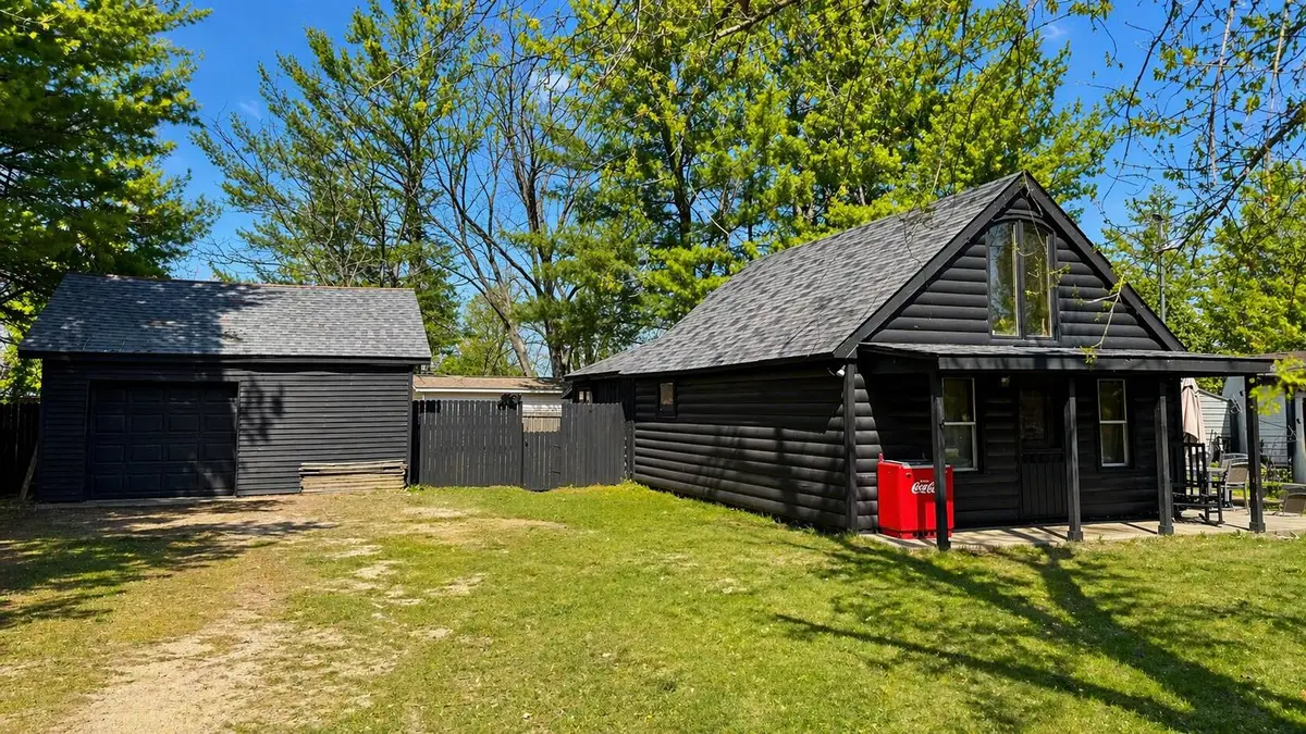 204 Beech Street, Houghton Lake, MI 48629 - #1