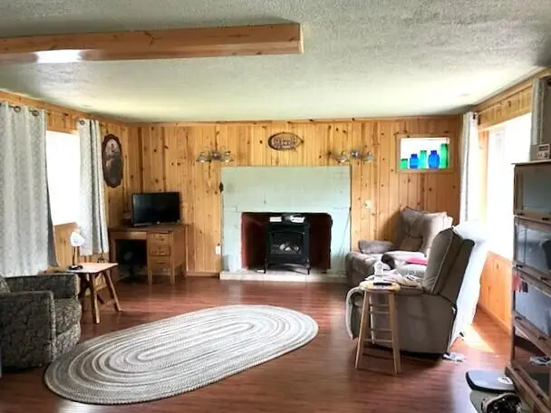 6308 E Dorothy Avenue, Indian River, MI 49749 - #3