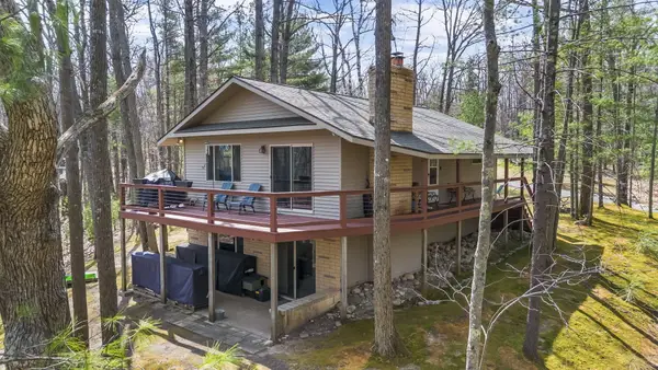 6447 Waubun Road, Indian River, MI 49749