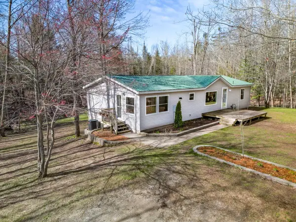 5538 Powers Road, Alanson, MI 49706