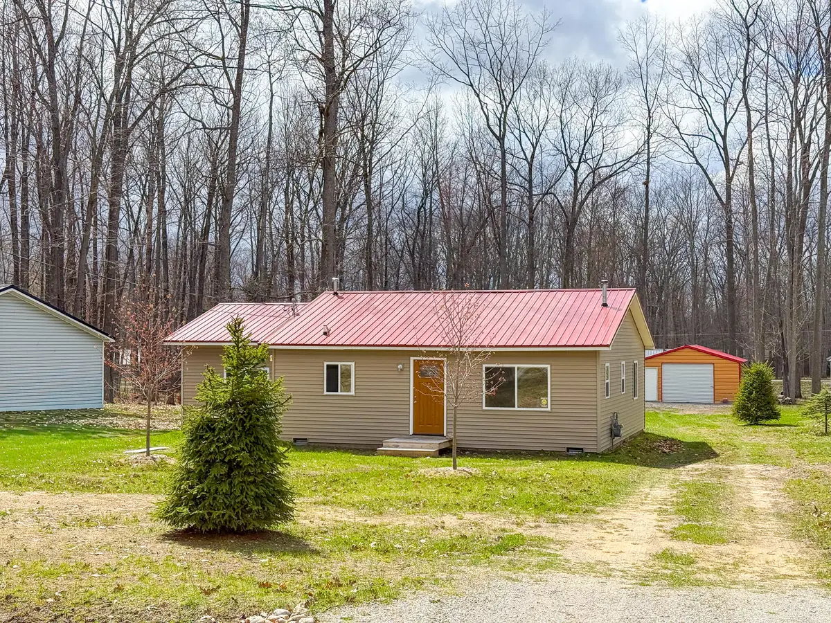 408 Kirkshire Avenue, Roscommon, MI 48653 - #1