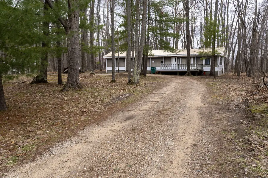 11207 Nottingham Drive, Frederic, MI 49733 - #2