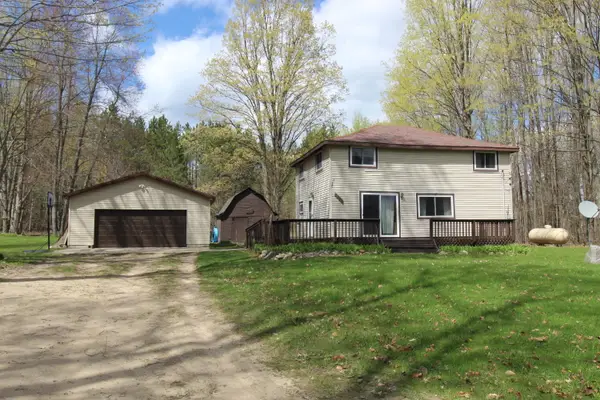 8390 W Beaver Road, Grayling, MI 49738