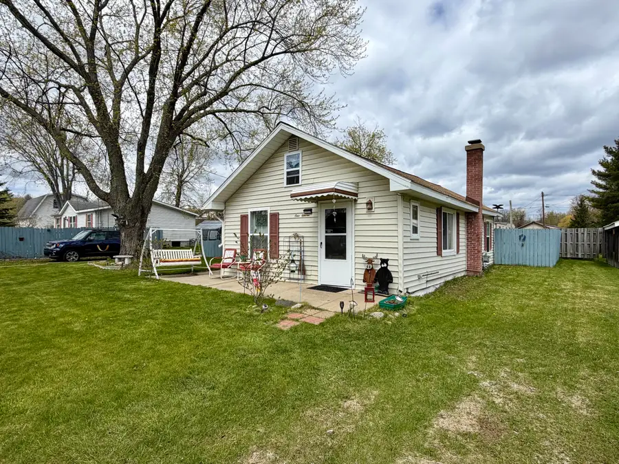 111 Ismond Road, Houghton Lake, MI 48629 - #2