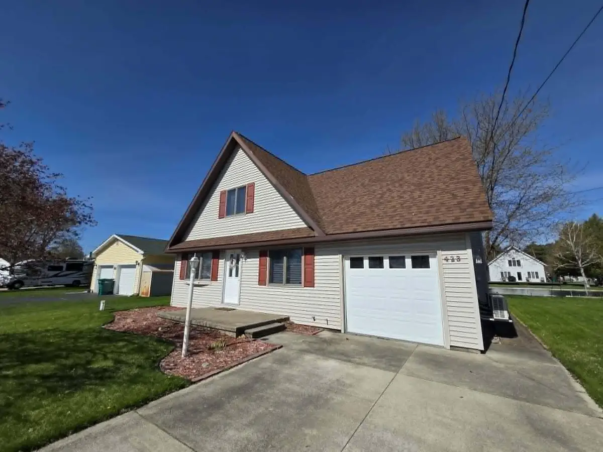 423 Iroquois Avenue, Prudenville, MI 48651 - #1