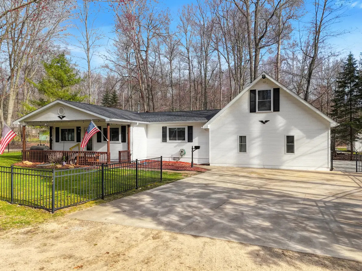 144 Canton Street, Roscommon, MI 48653 - #1