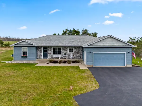 1125 Hlywa Drive, Gaylord, MI 49735