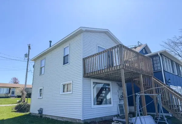 301 Sanford Avenue, Houghton Lake, MI 48629