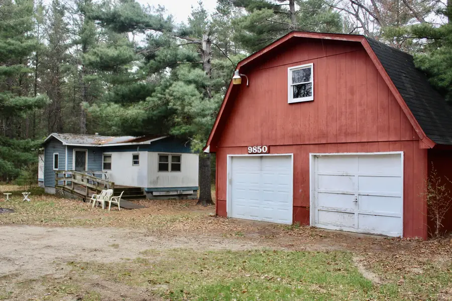 9850 S Grayling Road, Roscommon, MI 48653 - #3