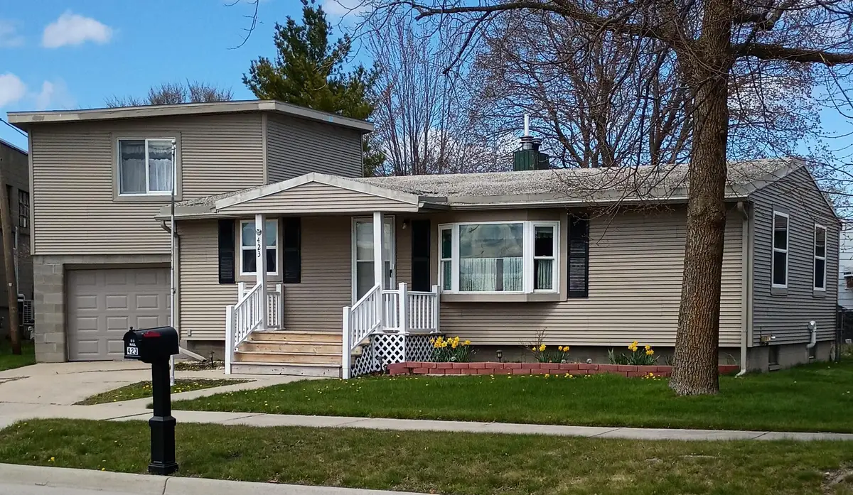 423 W Campbell Street, Alpena, MI 49707 - #1