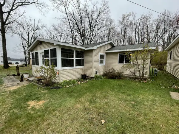 1767 Channel Drive, Gaylord, MI 49735