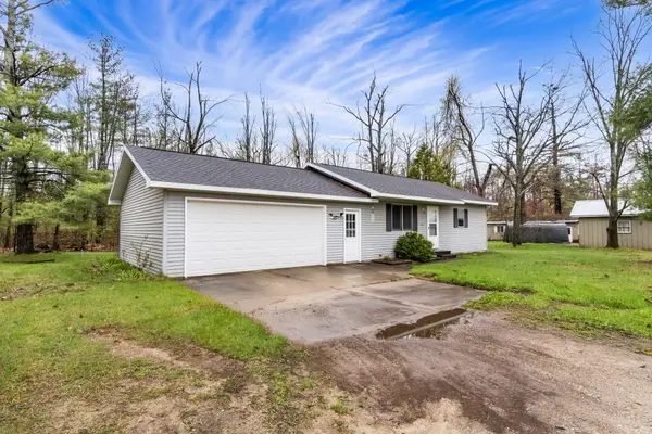 831 N Otsego Lake Drive, Gaylord, MI 49735