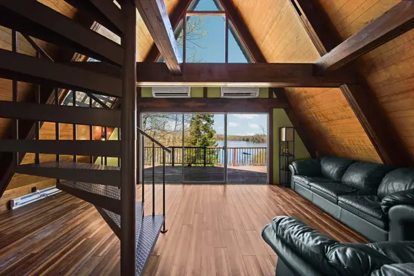 13510 Chippewa Trail, Johannesburg, MI 49751
