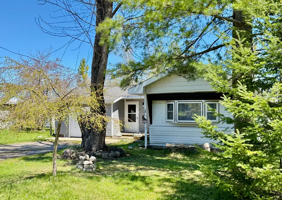 3063 Gratiot Road, Indian River, MI 49749 - #2