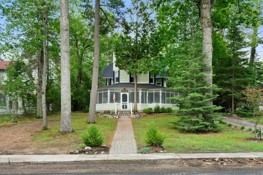 6378 Hillside Avenue, Indian River, MI 49749 - #3