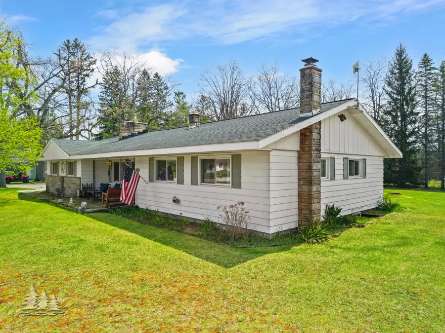 3825 Spruce Drive, Lewiston, MI 49756 - #2